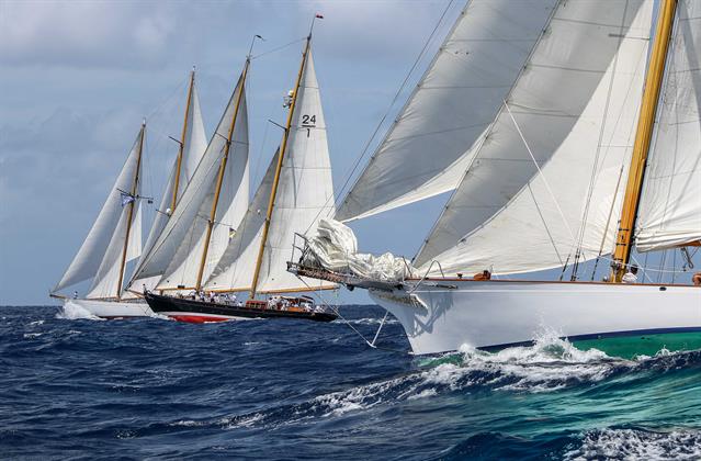 In Antigua findet in der 3. Woche April die „Antigua Classic Yacht Regatta 2018“ statt. Glück für uns, dass wir an diesem Event zufälligerweise hier vor Ort sind. Wir haben versucht, bei diesem Megaspektakel einige schöne Bilder aufzunehmen
